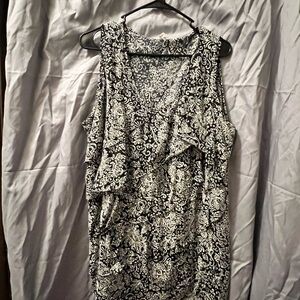 Chic Black and White Paisley Dress